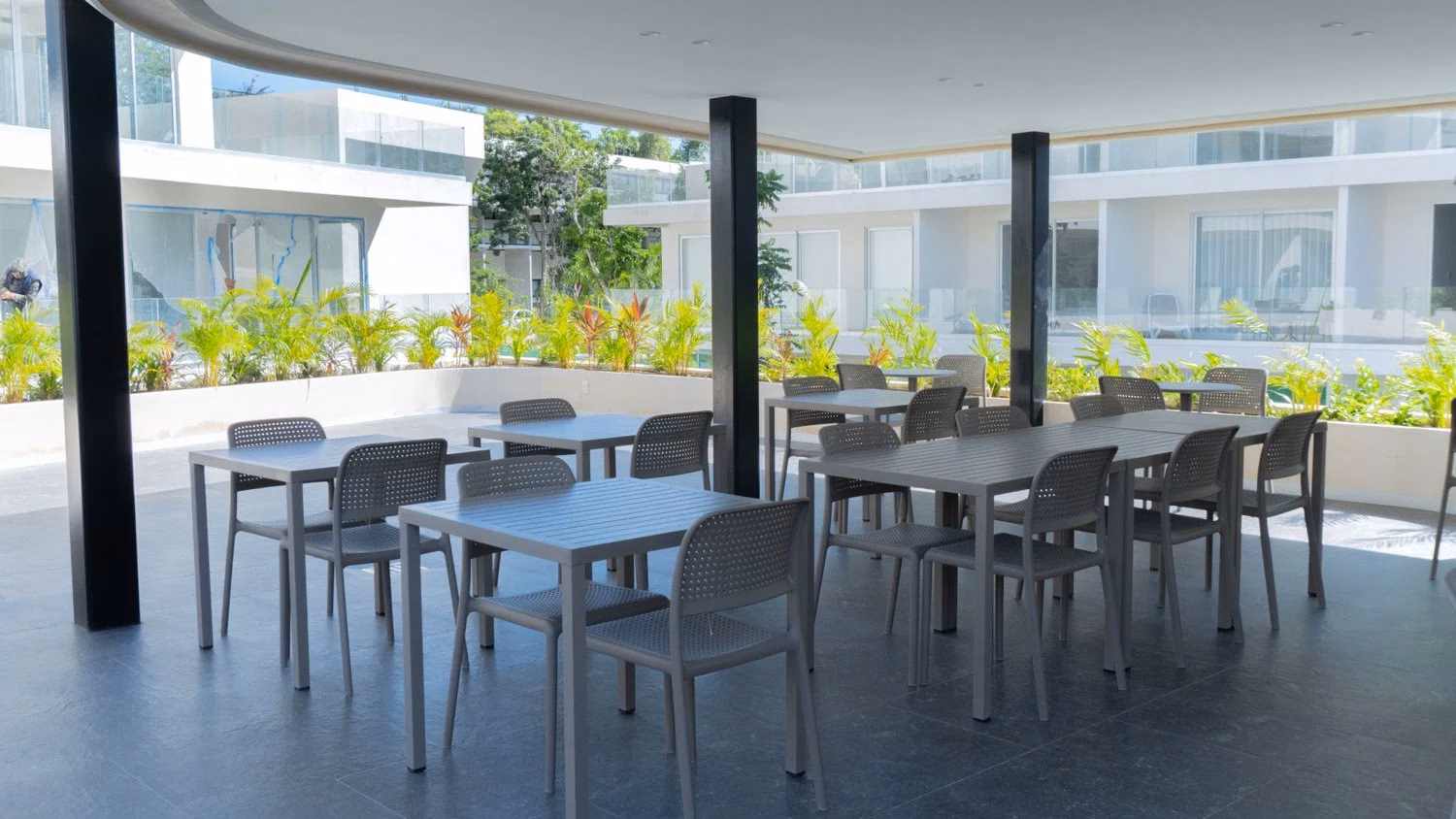 Terraza de convivencia de The Leaf